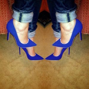 Suede Blue Pumps